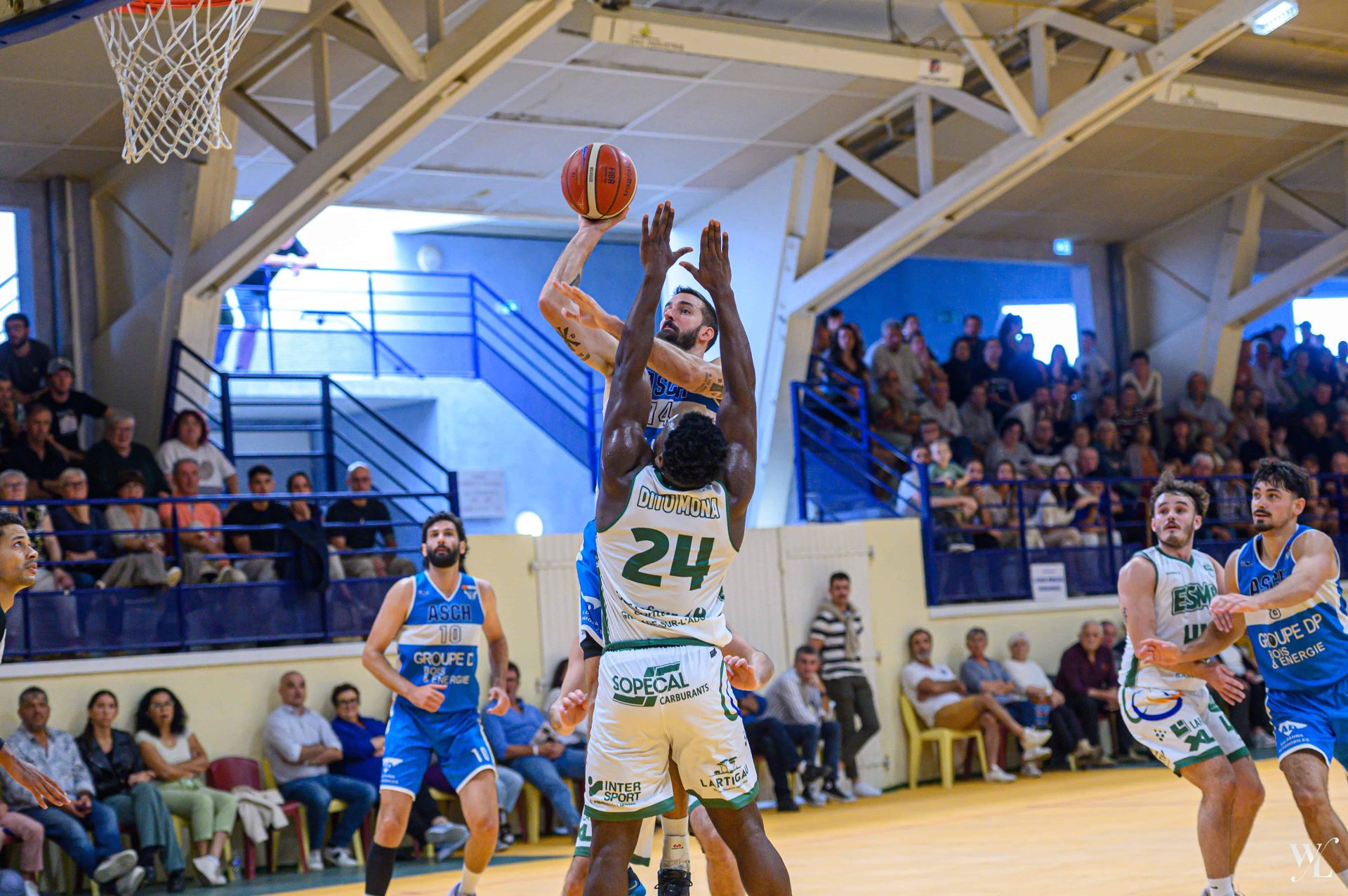 Photographe de sport Landes - Choc au sommet ASCH contre ESMS